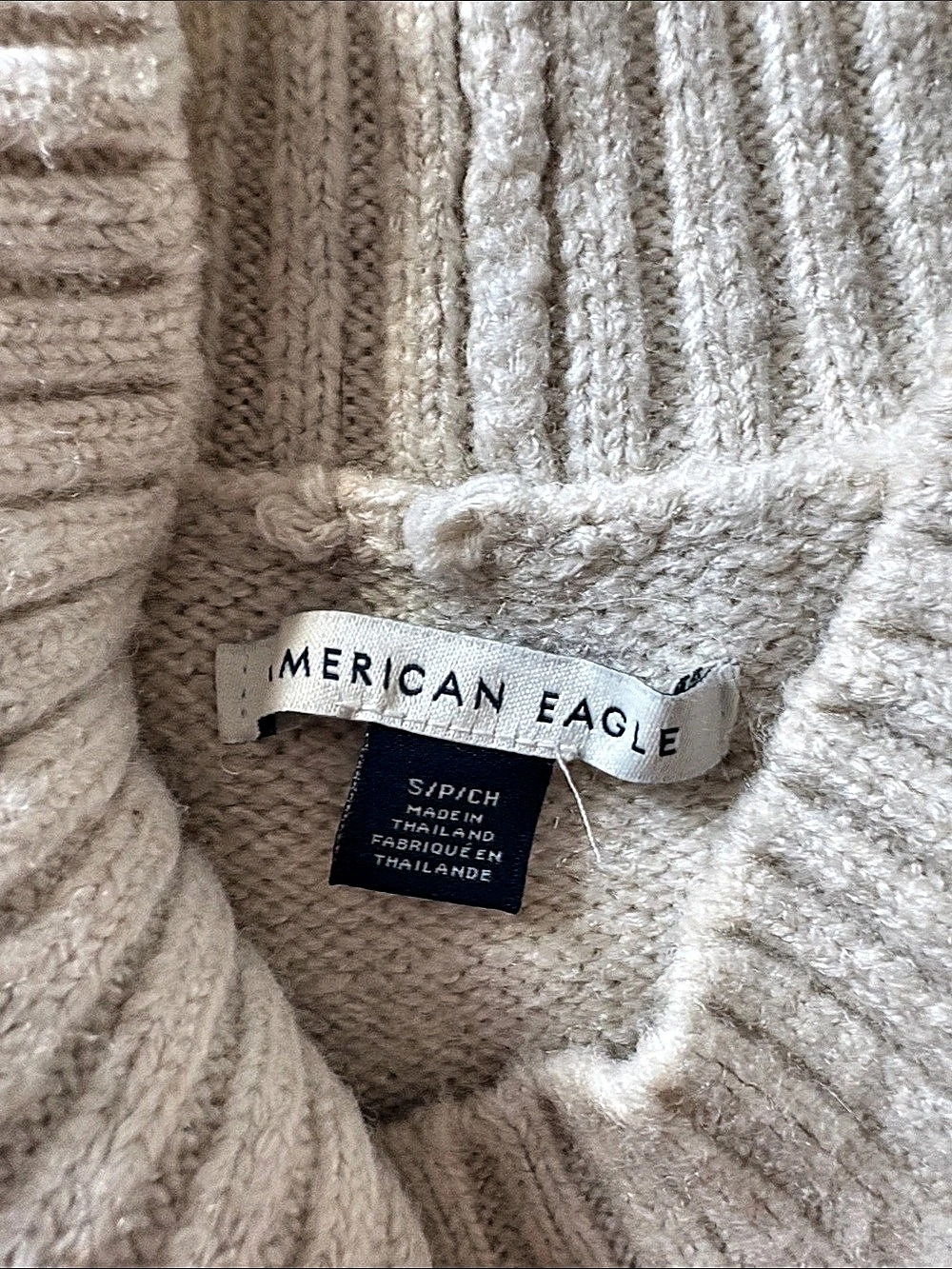 American Eagle AE Snow Stopper Sweater Cat Graphic Crewneck Sweater in Cream - Picture 4 of 4